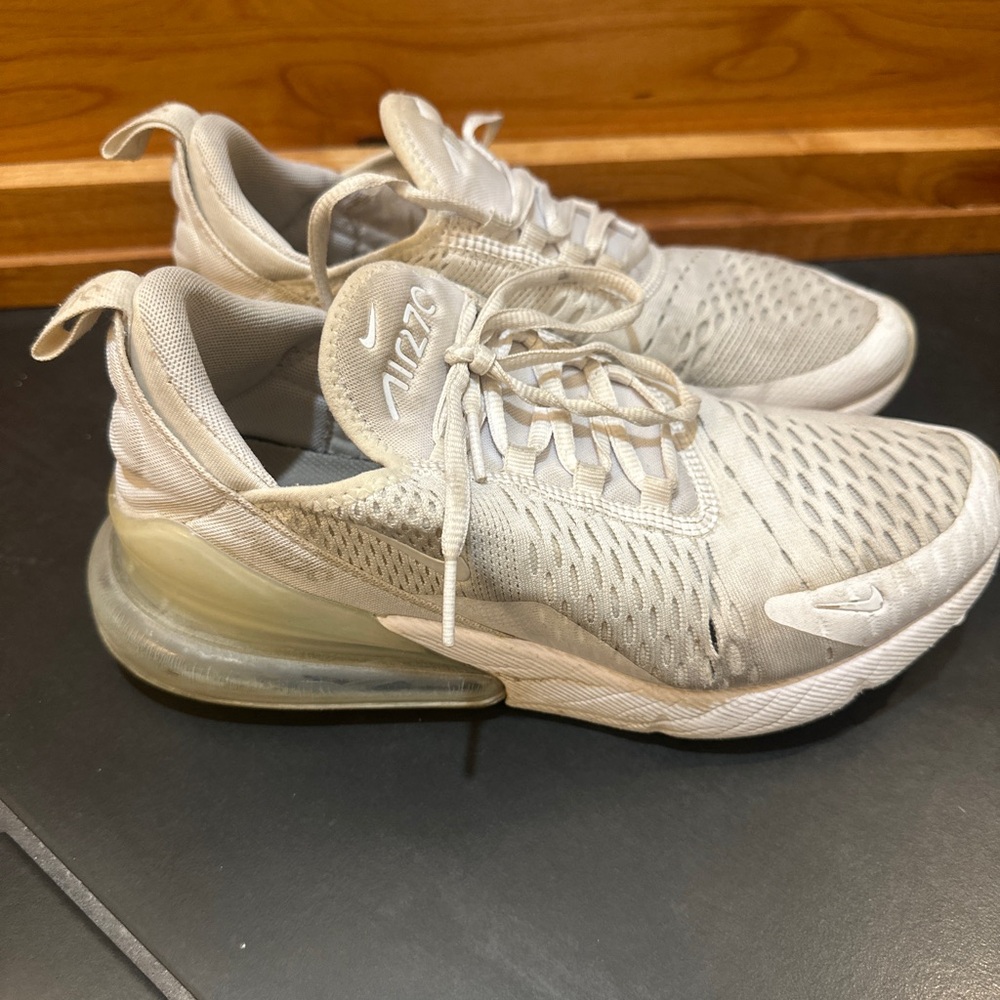 Nike Air Max 270 Light Gray Sneakers